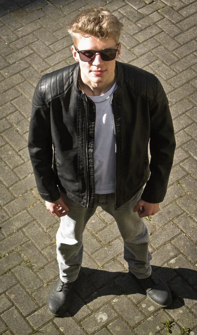 Marius von Kontrast, Gründer, Drummer und zweite Stimme